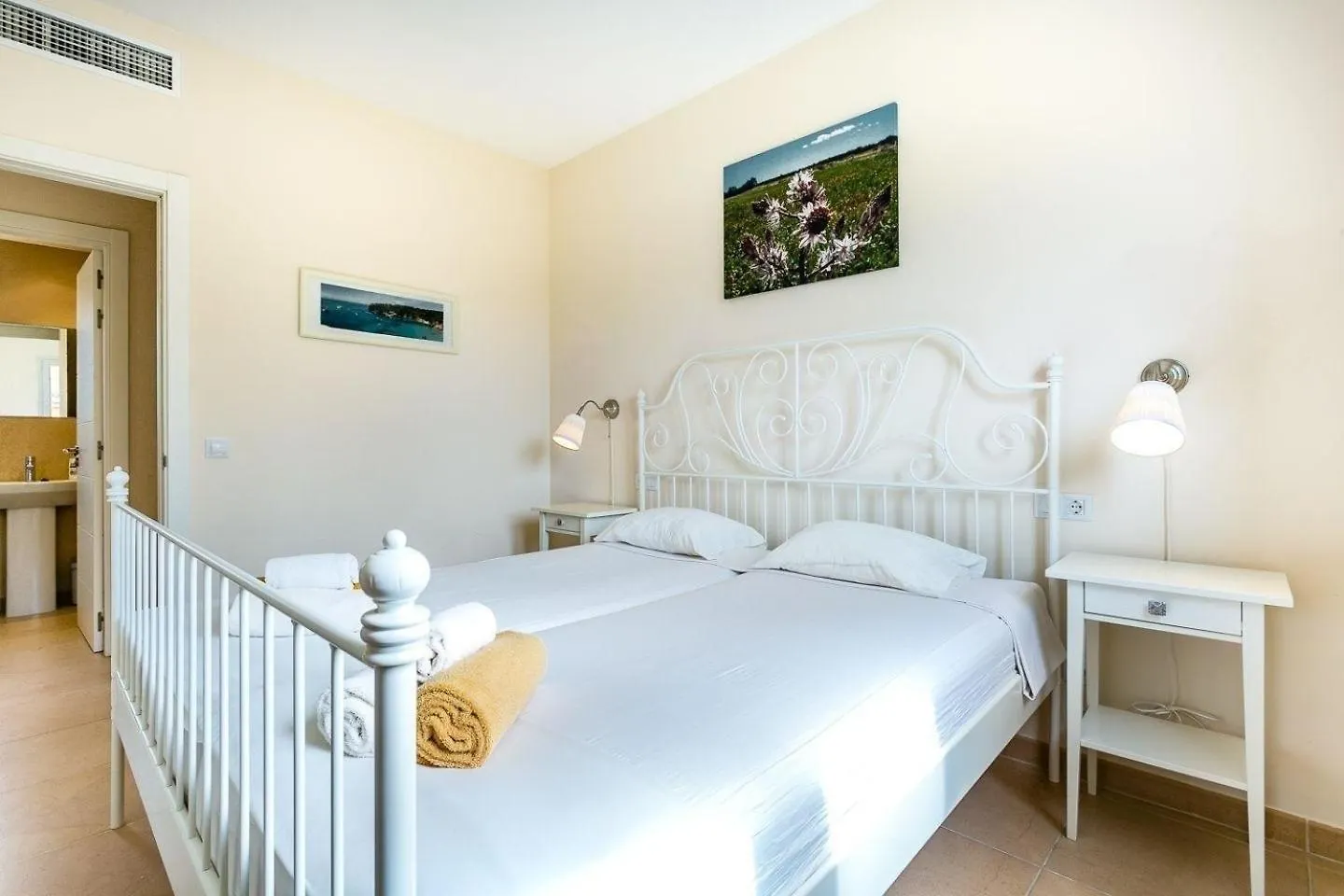 Holiday home Mediterranes Ferienhaus Mit Offener Terrasse Sa Rapita
